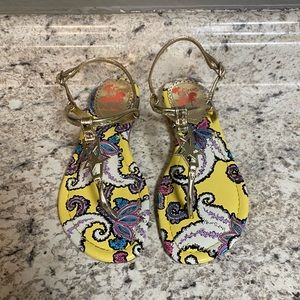 Circus By Sam Eldelman Gold stars sandals